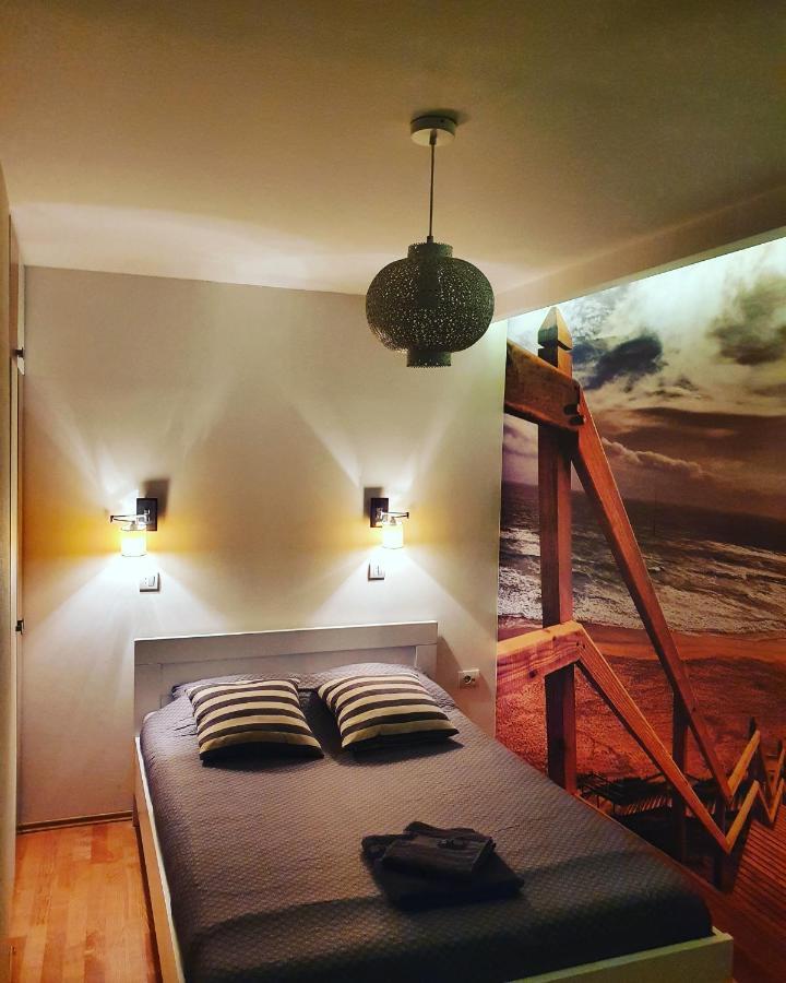Alo Alo Apartman 6 Kruševac Esterno foto