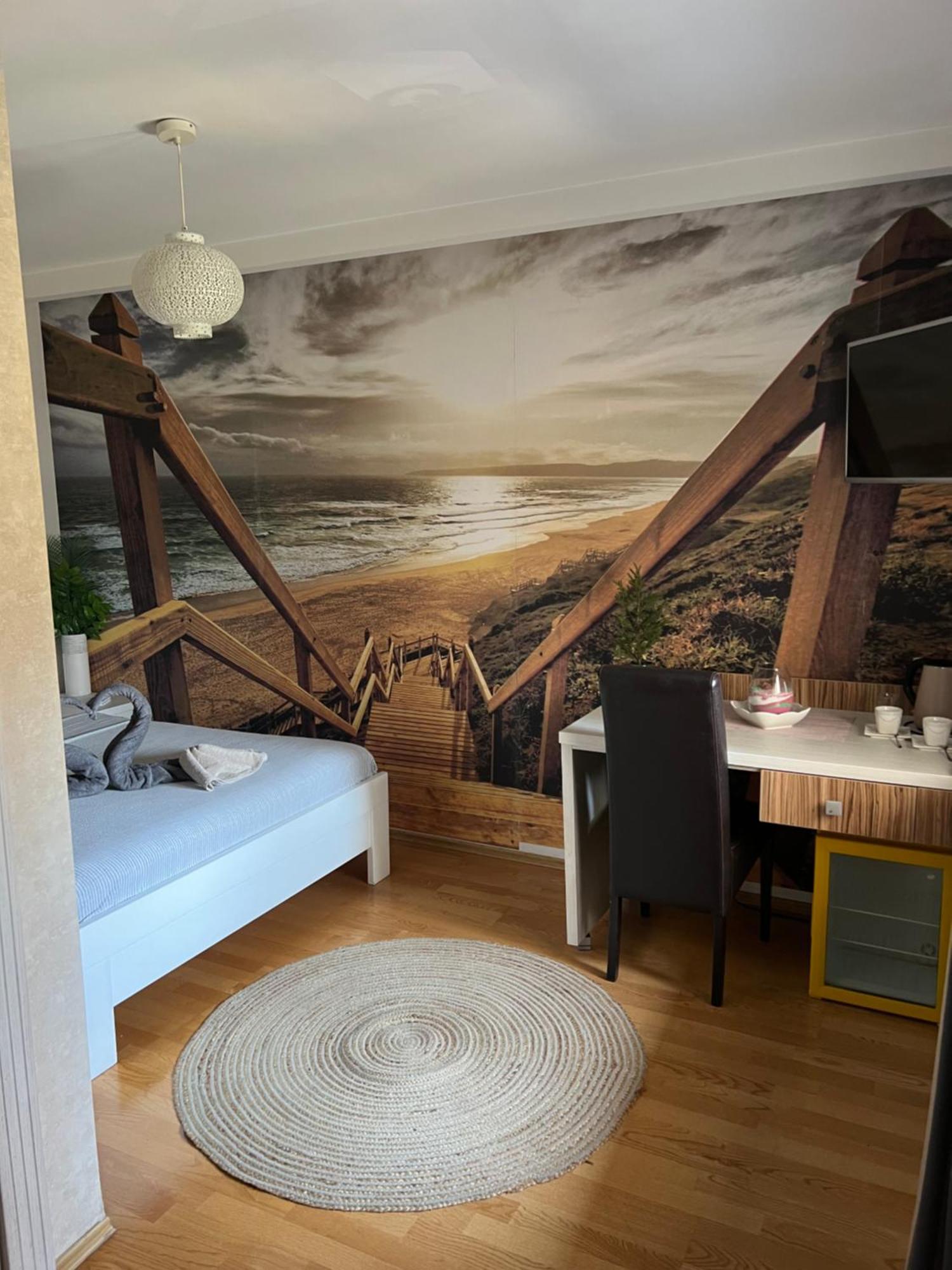 Alo Alo Apartman 6 Kruševac Esterno foto